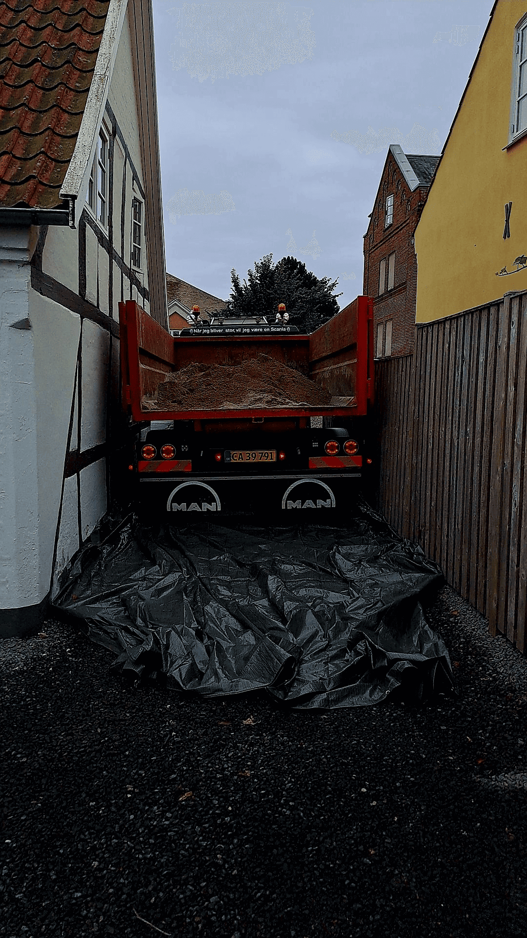 Transport og levering af sten og grus fra MBR Service