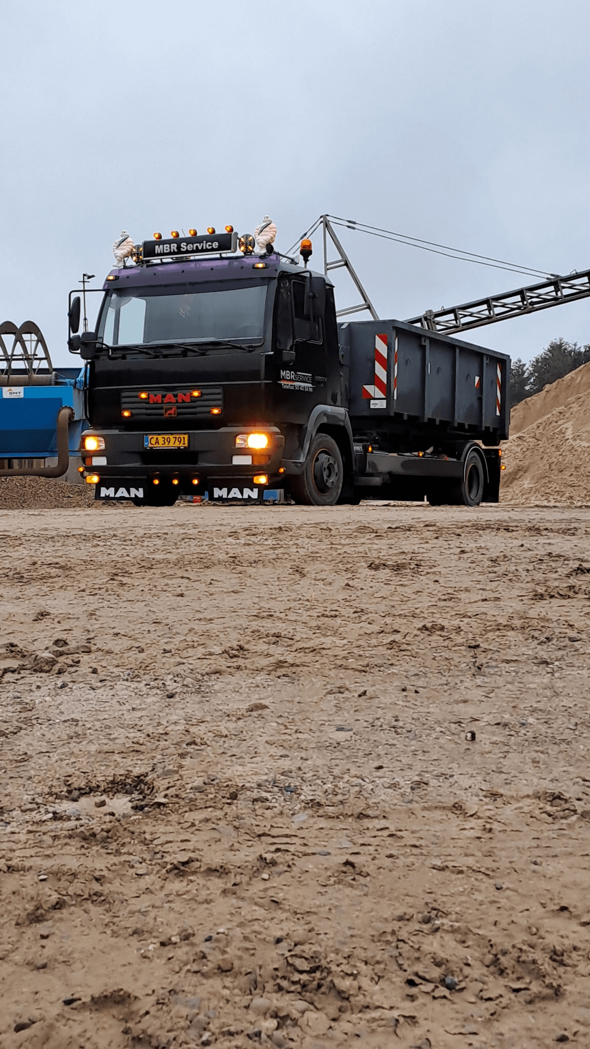 Transport og levering af sten og grus fra MBR Service